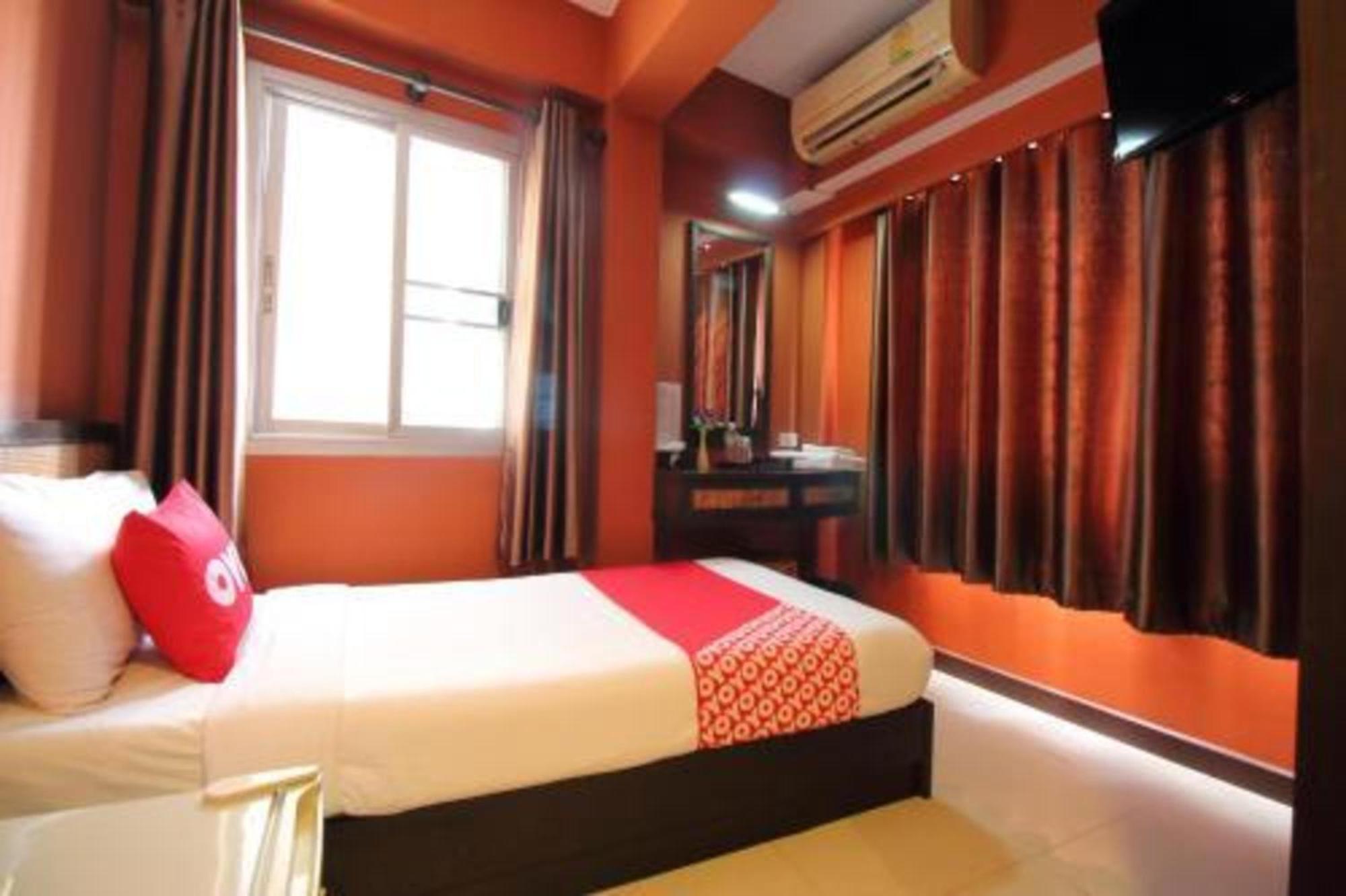 Pannee Lodge Khaosan - Sha Plus Bangkok Exteriér fotografie